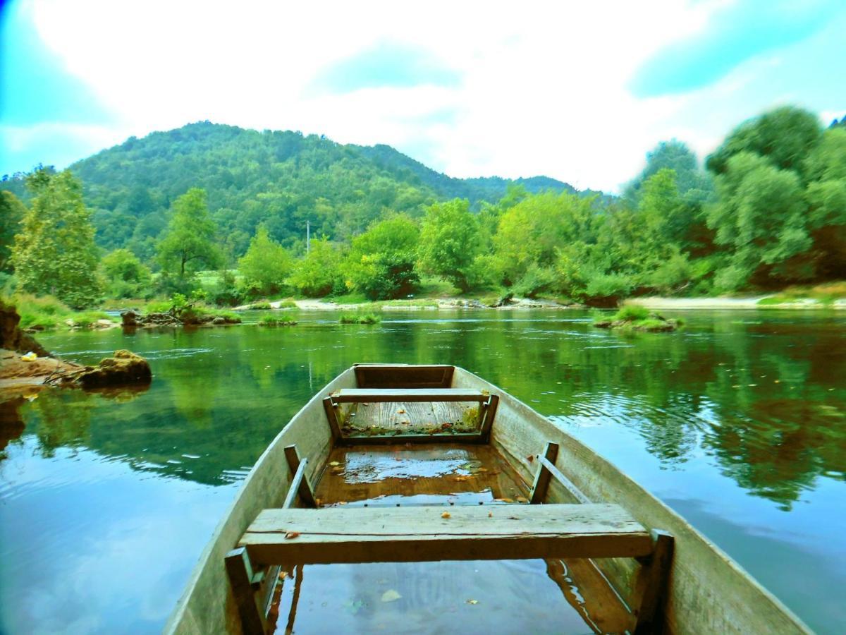 Flora&Fauna Bihać エクステリア 写真